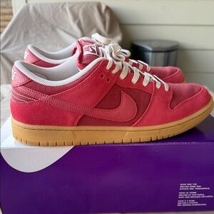 Nike SB Dunk Low Pro PRM Mens SIZE 10.5. Adobe